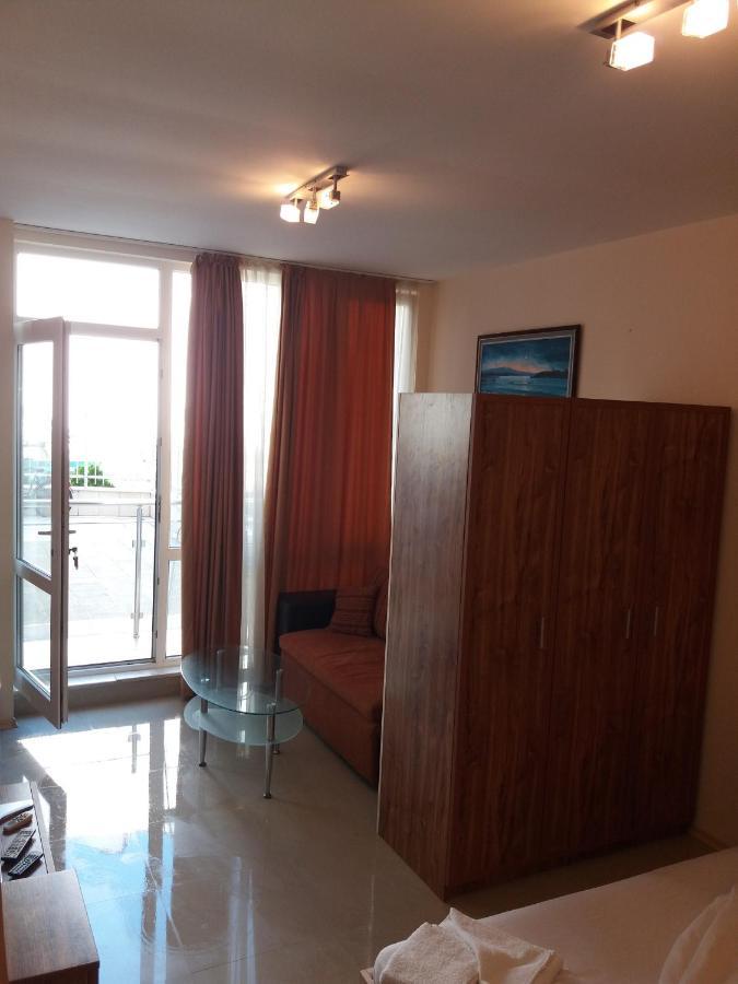 Golden Sea View Apartments 1 بوموري المظهر الخارجي الصورة
