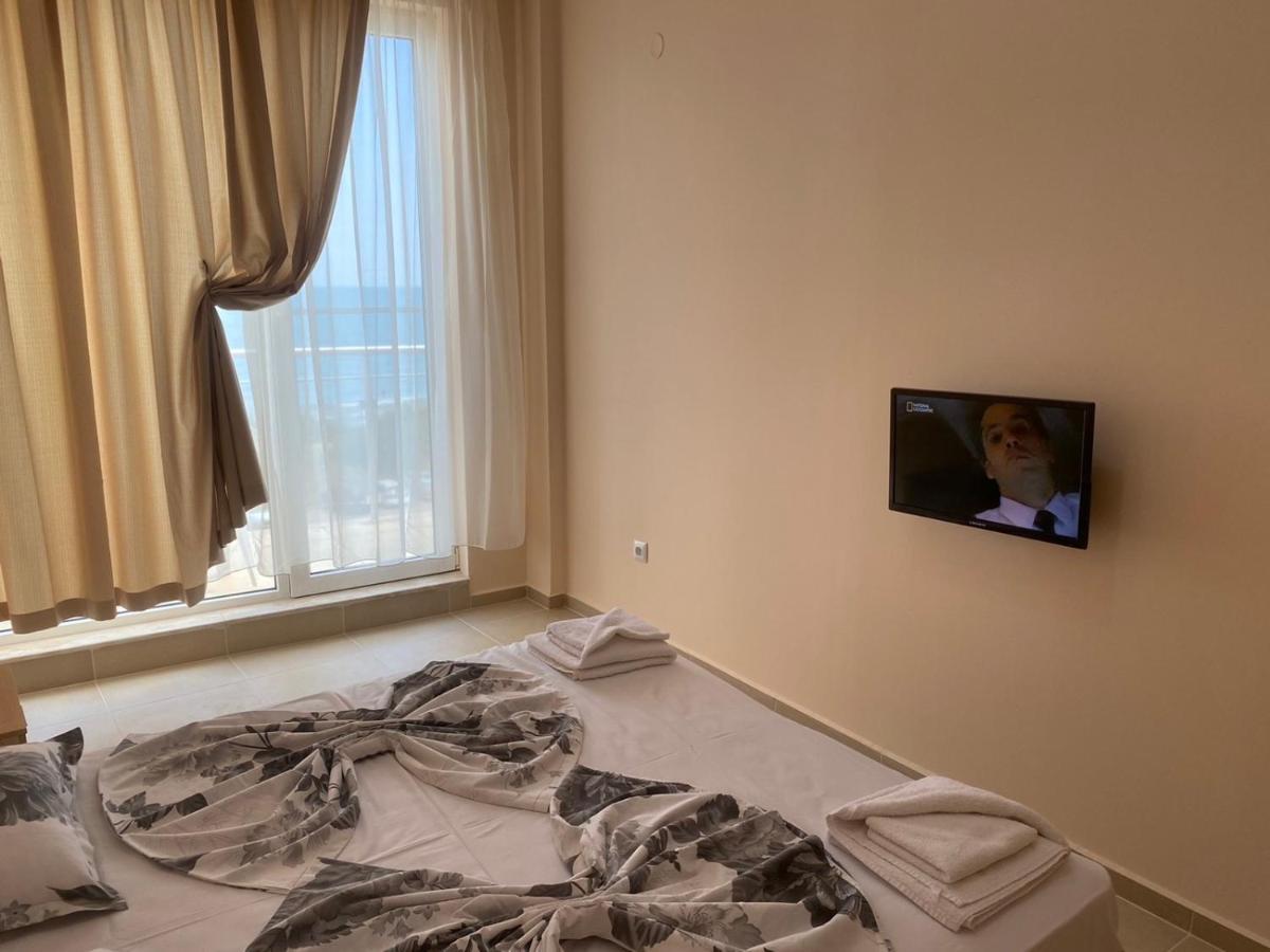 Golden Sea View Apartments 1 بوموري المظهر الخارجي الصورة