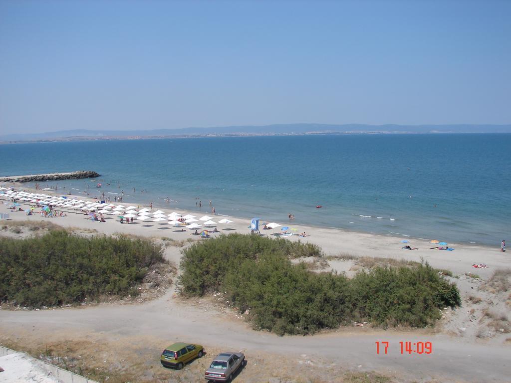 Golden Sea View Apartments 1 بوموري المظهر الخارجي الصورة