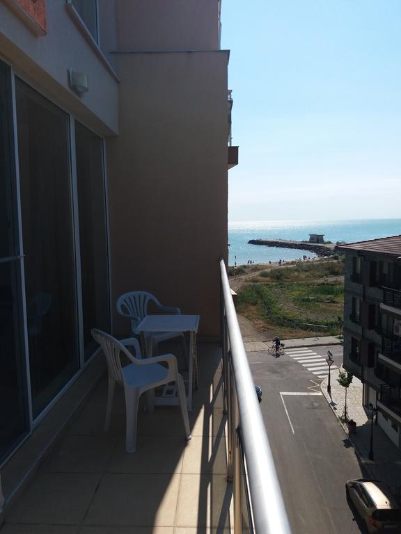 Golden Sea View Apartments 1 بوموري المظهر الخارجي الصورة