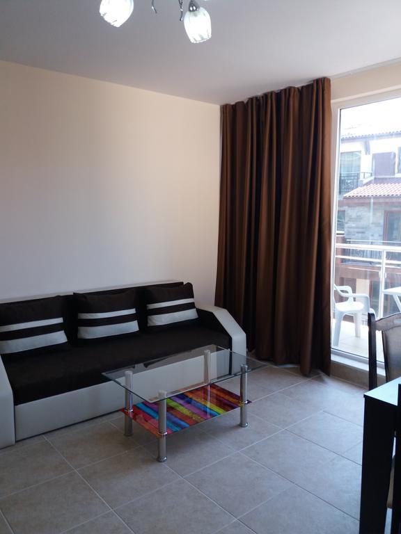Golden Sea View Apartments 1 بوموري المظهر الخارجي الصورة